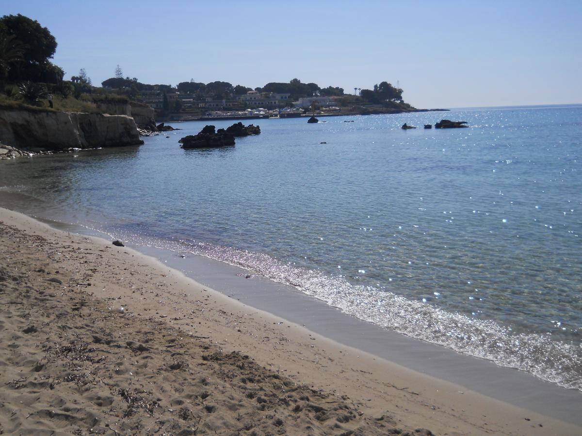 White Beach Beb Fontane Bianche Buitenkant foto