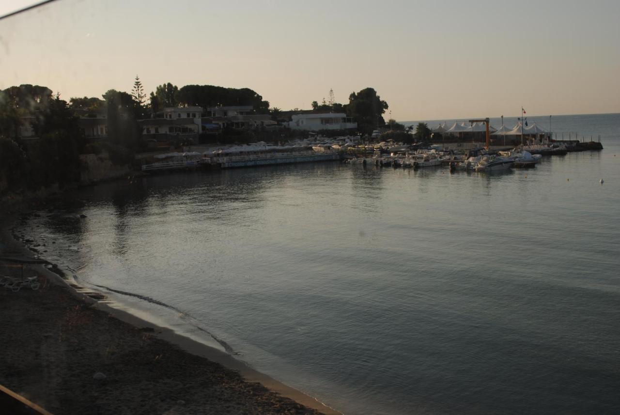 White Beach Beb Fontane Bianche Buitenkant foto